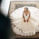 Conseils pour l'achat de votre robe de Mariée 🤩1 • Budget ✨"Tout le monde a un budget" : Tenez-vous en au vôtre et restez concentrée, cela vous aidera à orienter votre recherche.2•Lieu et environnement 🤍Affinez votre recherche en éliminant les robes qui ne conviendront pas à votre lieu et/ou à l'environnement/aux conditions météorologiques. Par exemple, si vous vous mariez dans un jardin en juillet, n'essayez pas de robes avec des manches longues ajustées et des traînes énormes, car elles ne seront pas très pratiques !3•Fit & Feel 💫La plupart des mariées regardent d'abord sur Pinterest/Instagram pour trouver l'inspiration. Vous devriez d'abord regarder dans votre garde robe. Pensez aux robes pour lesquelles vous vous sentez bien et tournez vous vers le même style pour le choix de votre robe de mariée. Vous aimez probablement ces incontournables de votre garde-robe parce qu'ils vous vont et vous flattent mieux#wedding #mariage #dress #robedemariee #weddingdress #robe #mariee #mariage2023